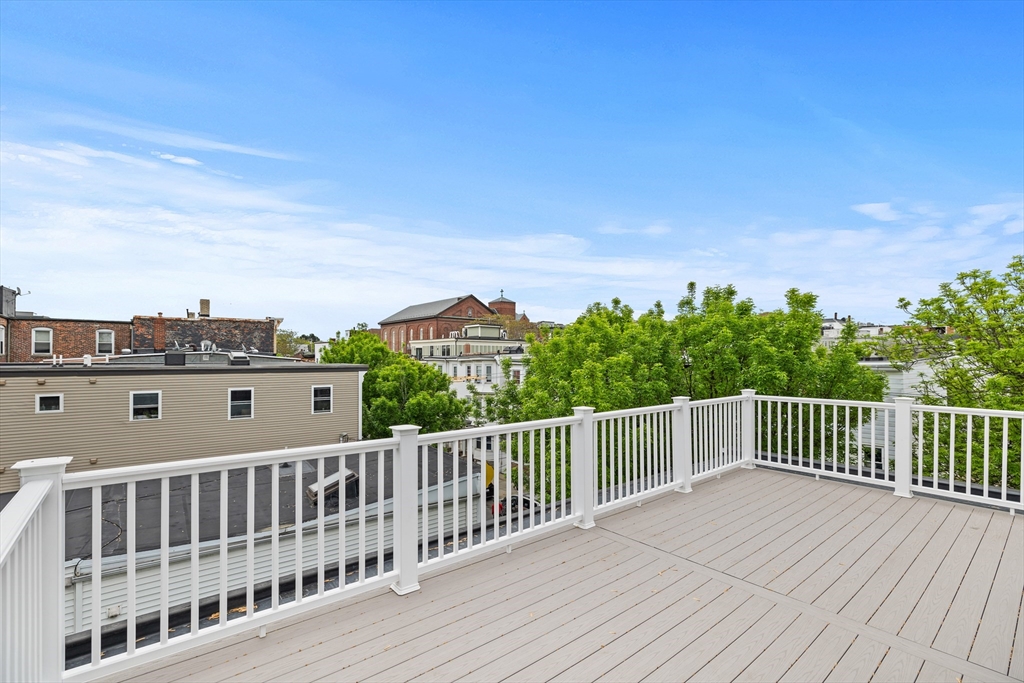 80 Everett St, East Boston