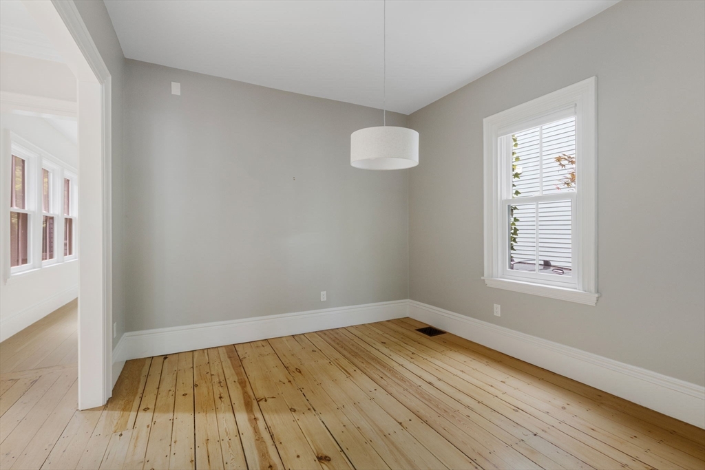 30 Walker St, Cambridge