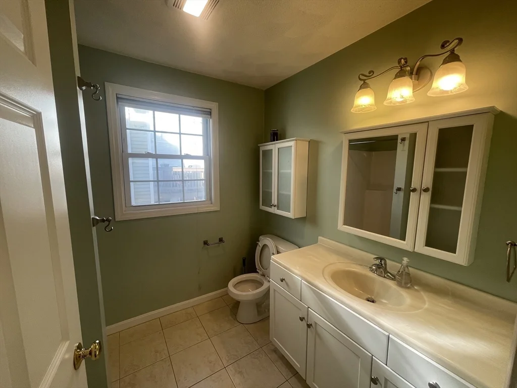 138 Horace St, East Boston