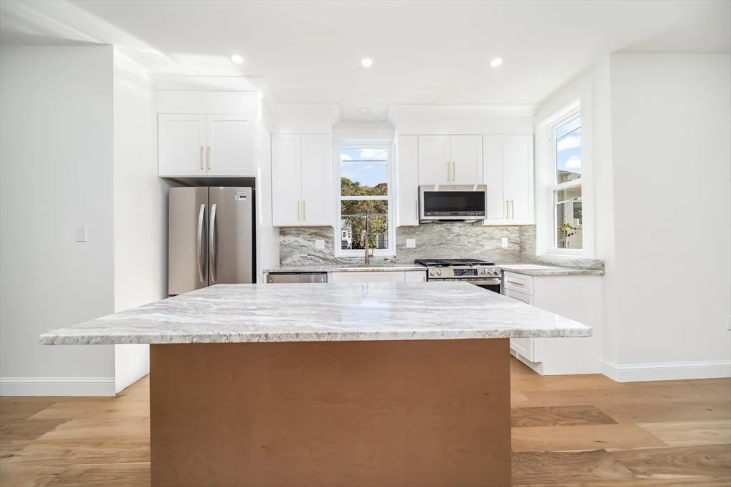 9 Knollin St, Malden