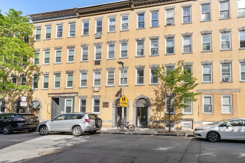 166 Cottage St, East Boston