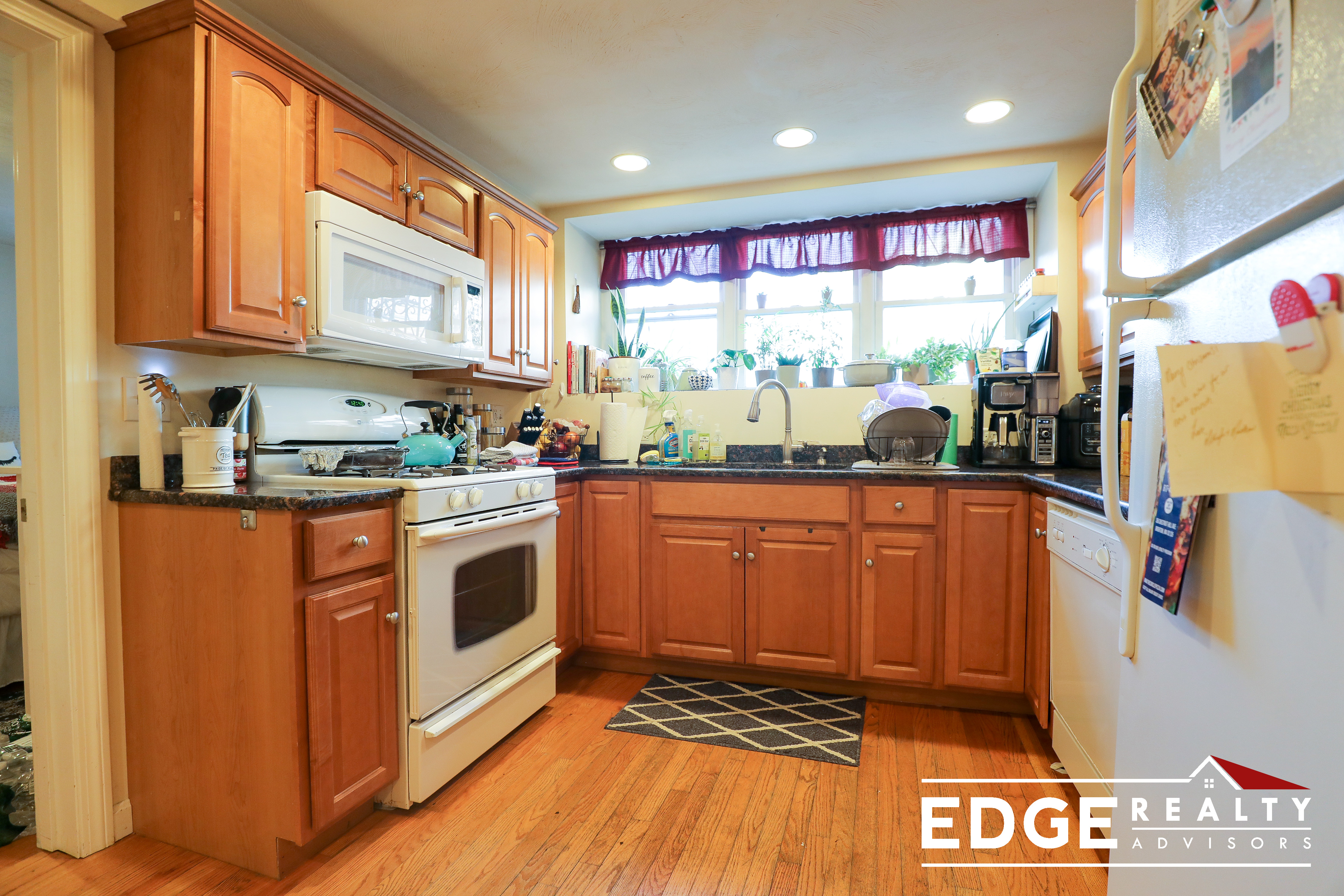 3 bed, 2 bath apartment for rent at 144 Sutherland Rd Unit A, Brighton — photo 1 of 8