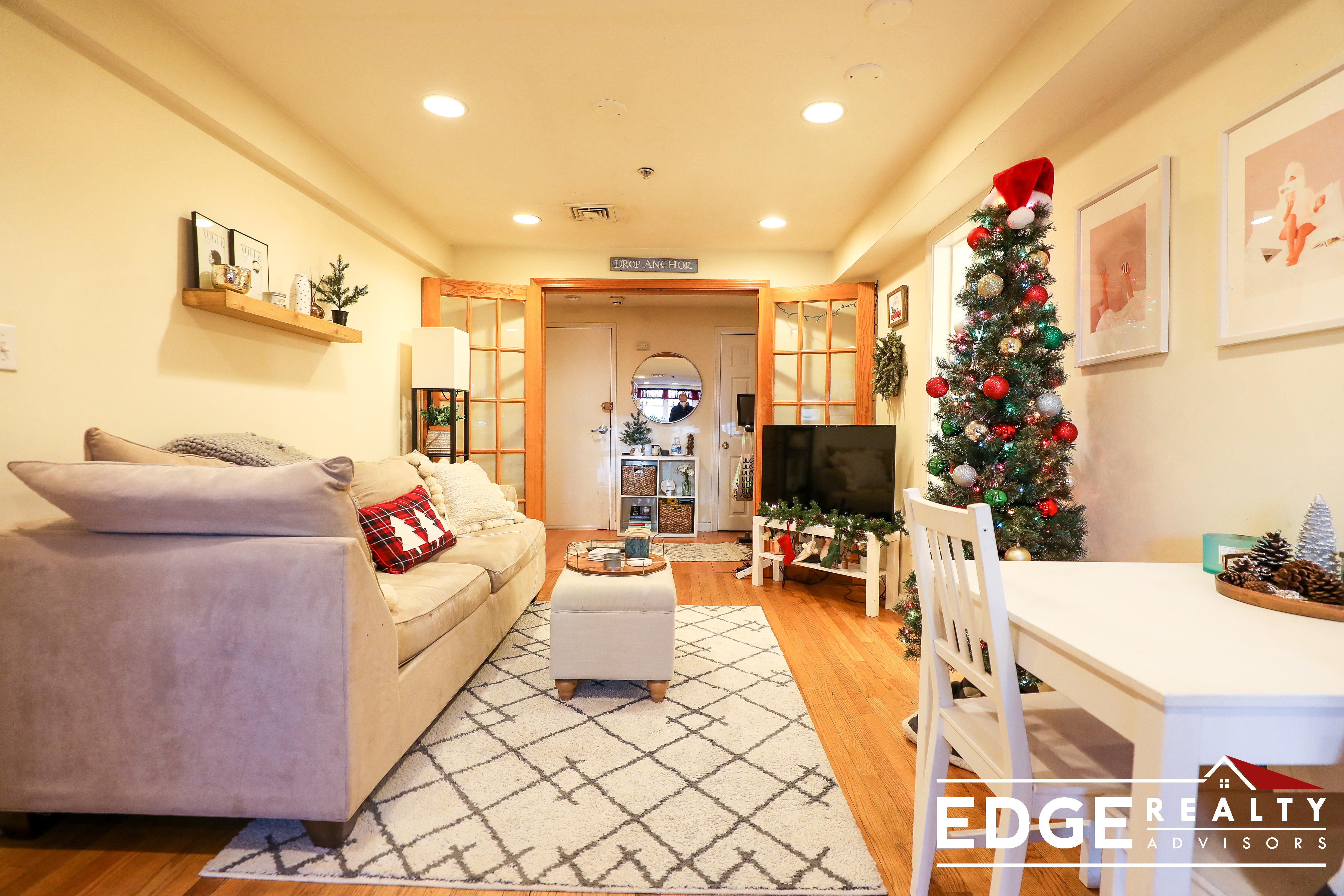 3 bed, 2 bath apartment for rent at 144 Sutherland Rd Unit A, Brighton — photo 3 of 8