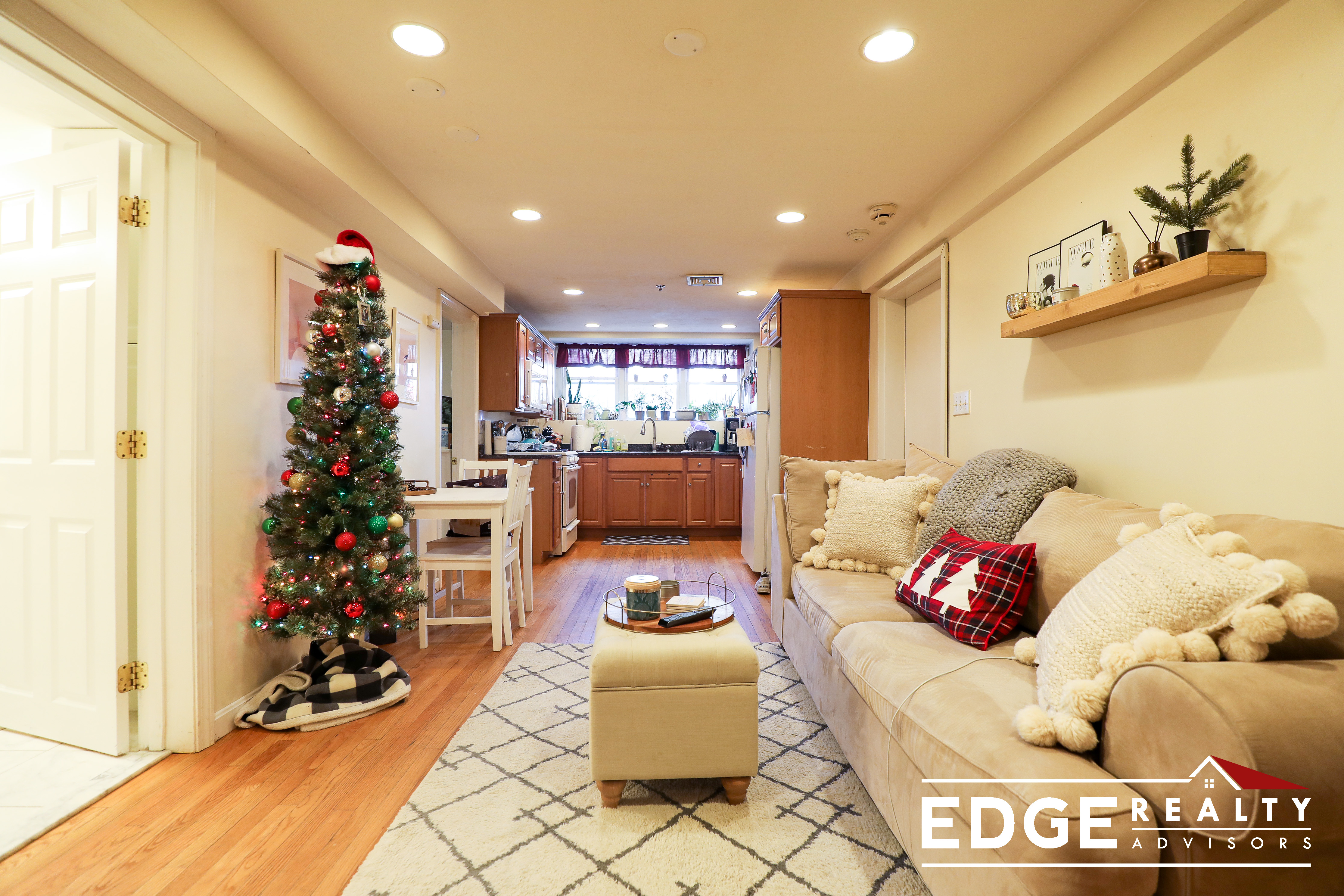 3 bed, 2 bath apartment for rent at 144 Sutherland Rd Unit A, Brighton — photo 2 of 8