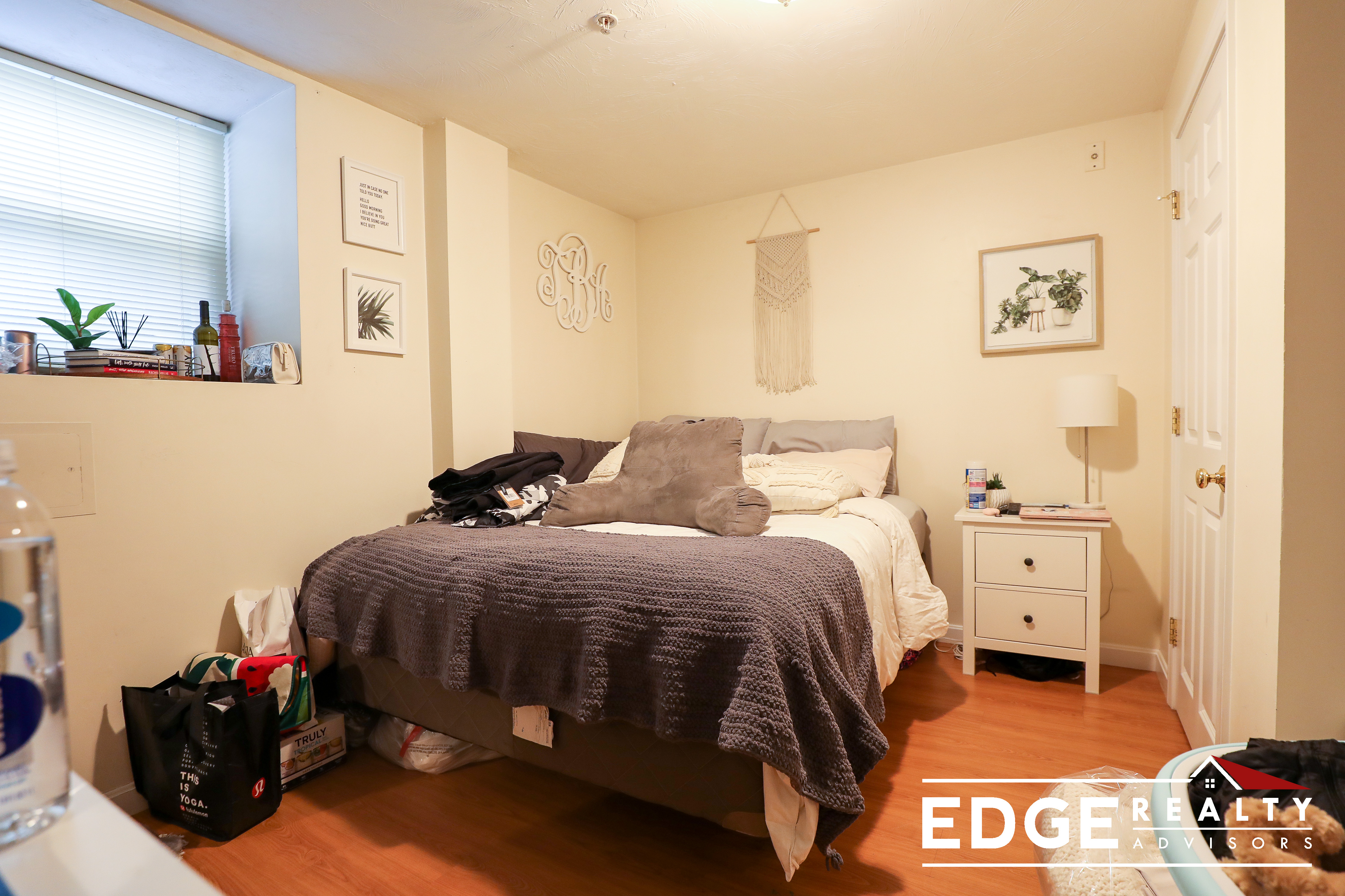 3 bed, 2 bath apartment for rent at 144 Sutherland Rd Unit A, Brighton — photo 8 of 8
