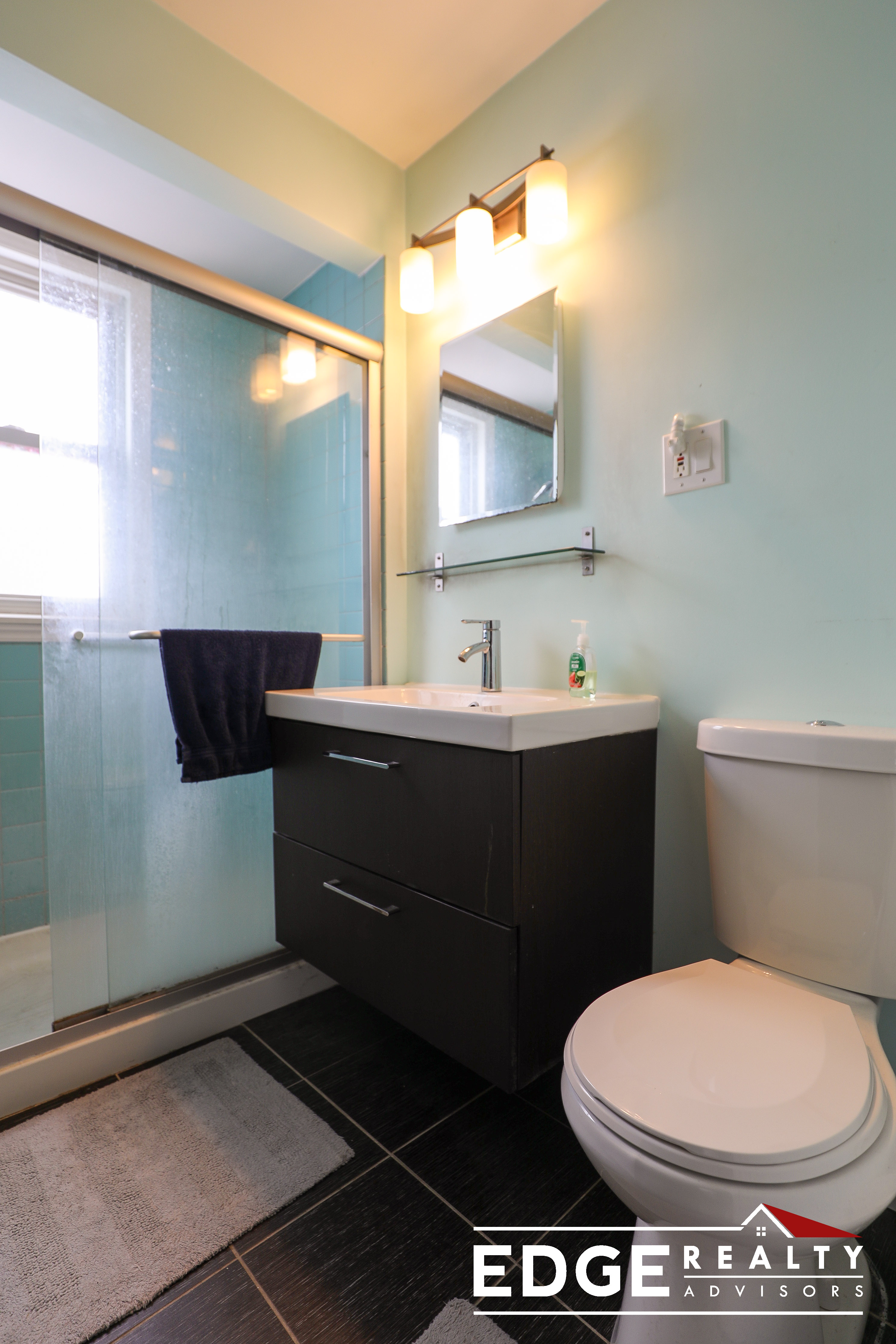 4 bed, 2 bath apartment for rent at 52 Donnybrook Rd Unit 1, Brighton — photo 11 of 11