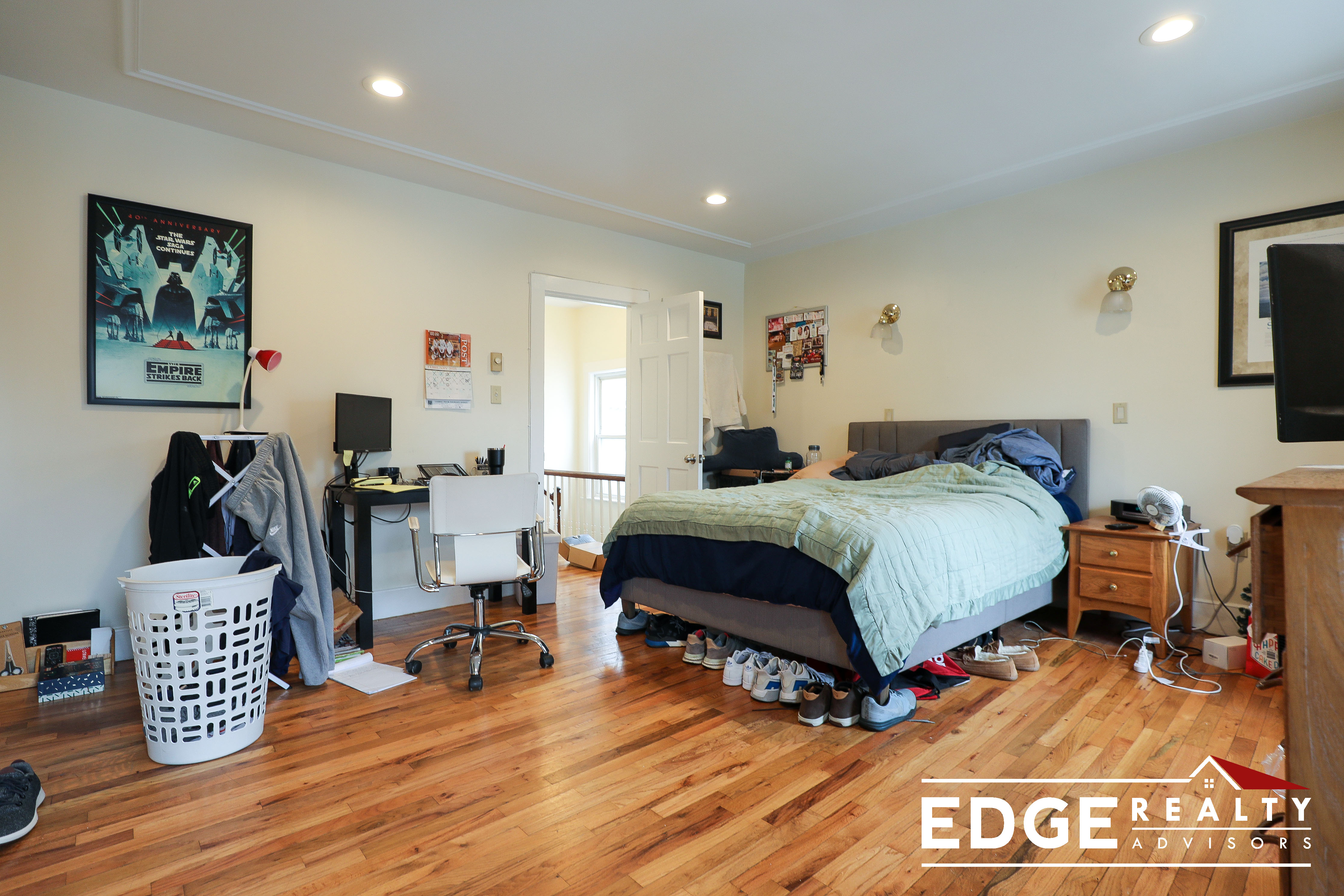 4 bed, 2 bath apartment for rent at 10 Woodmont St Unit 1, Brighton — photo 7 of 13