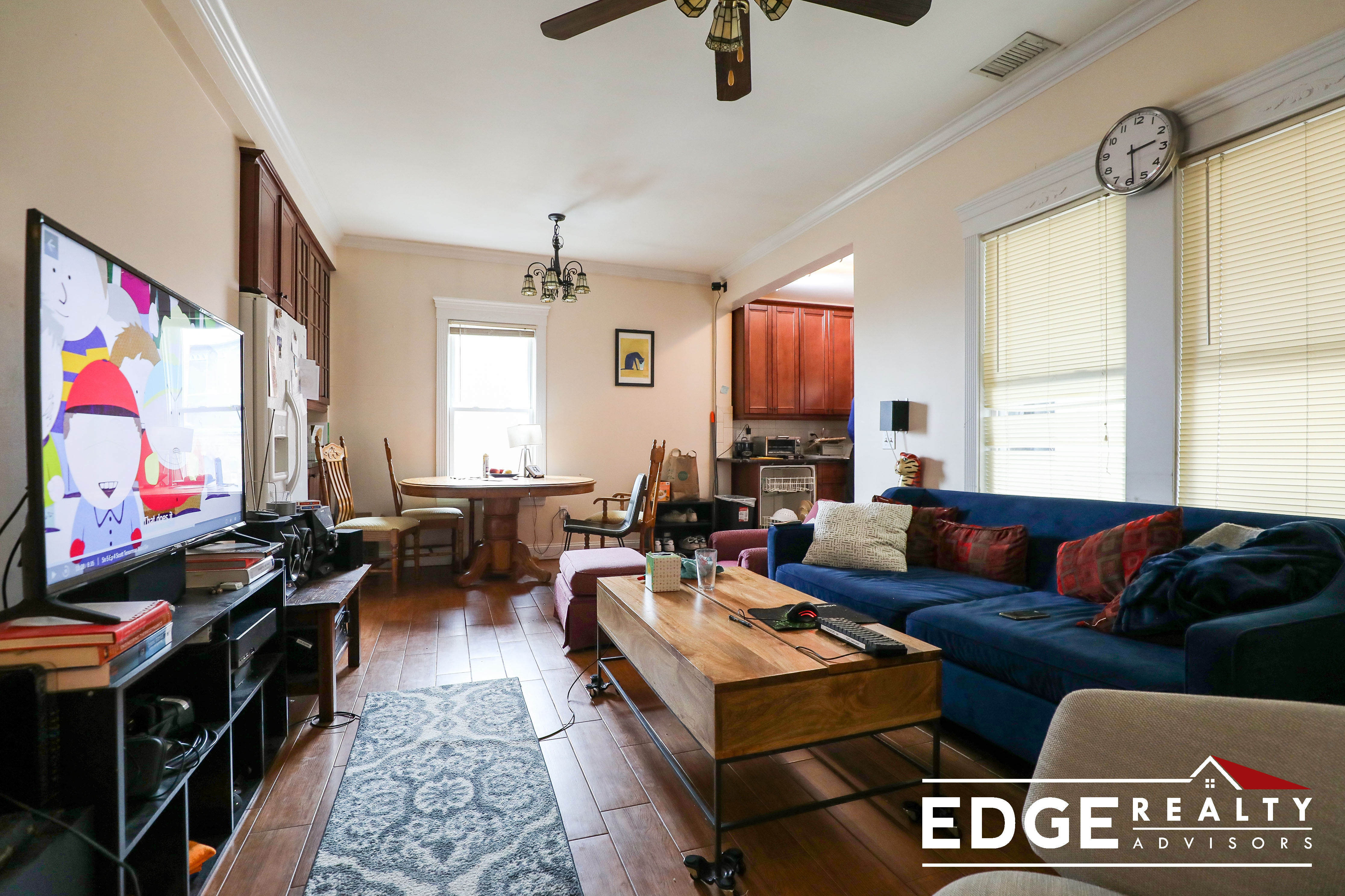 3 bed, 2 bath apartment for rent at 6 Delaware Pl Unit 3, Brighton — photo 3 of 10