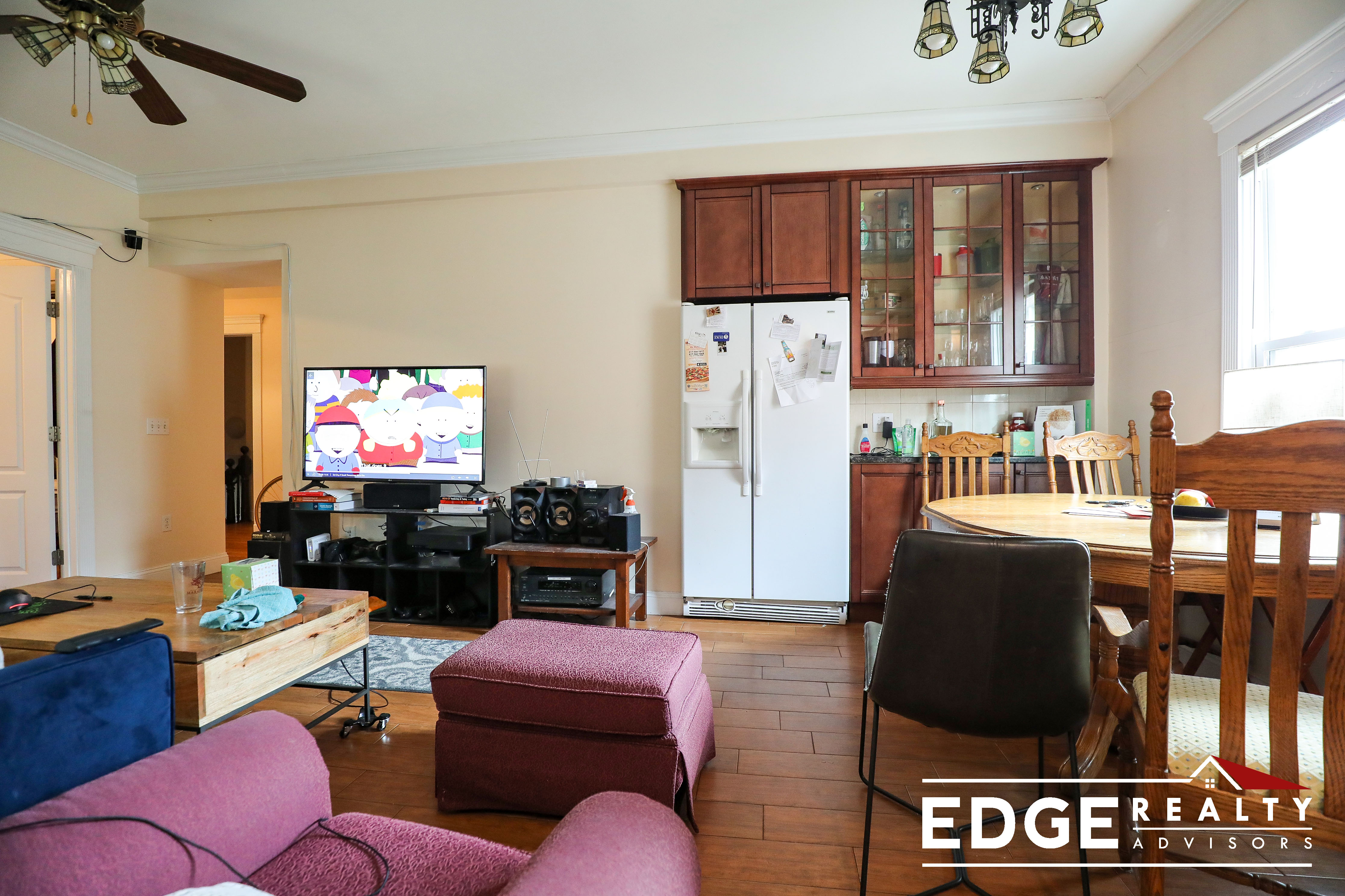 3 bed, 2 bath apartment for rent at 6 Delaware Pl Unit 3, Brighton — photo 2 of 10