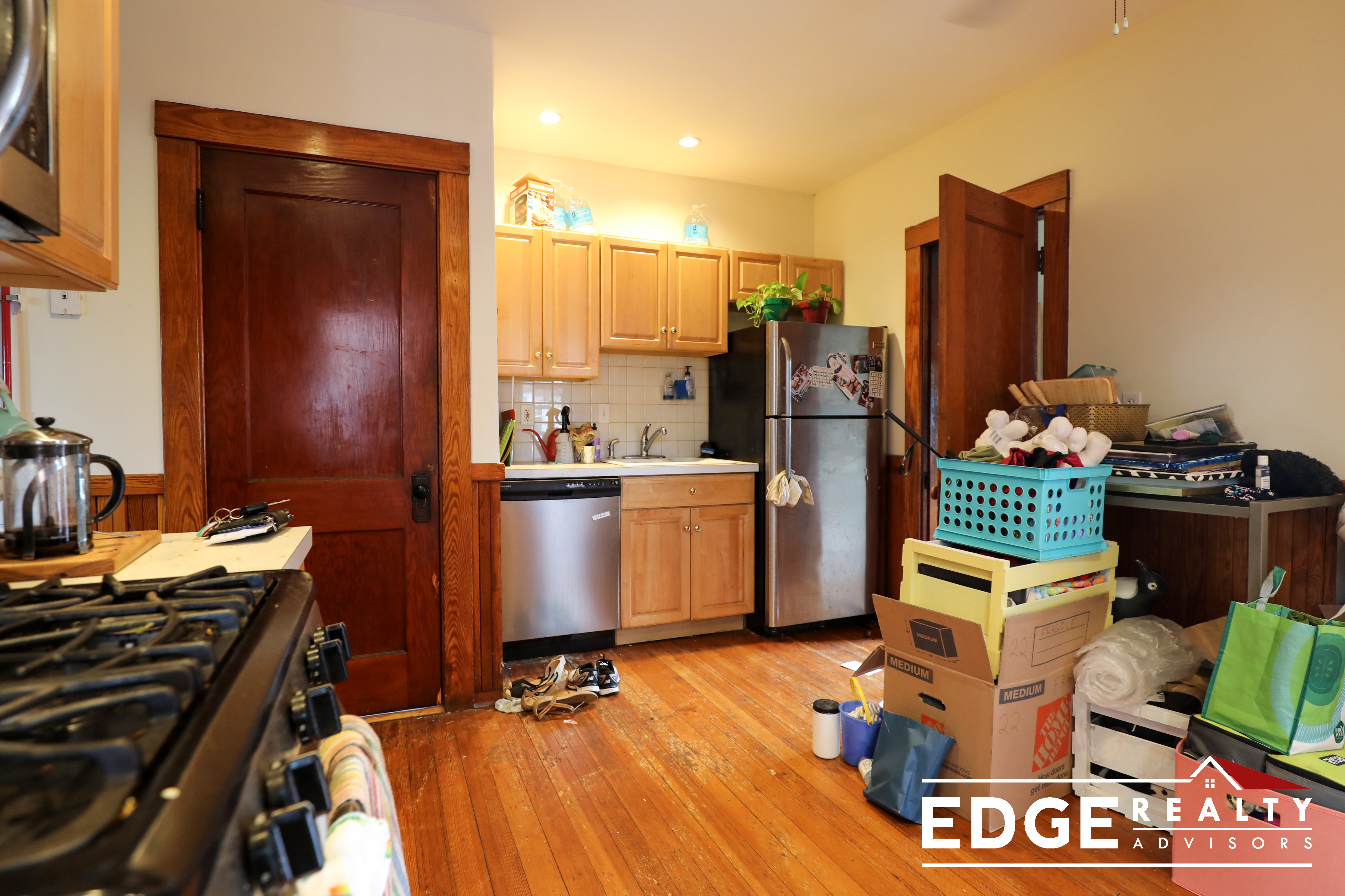 3 bed, 1 bath apartment for rent at 15 Melton Rd Unit 2, Brighton — photo 4 of 12