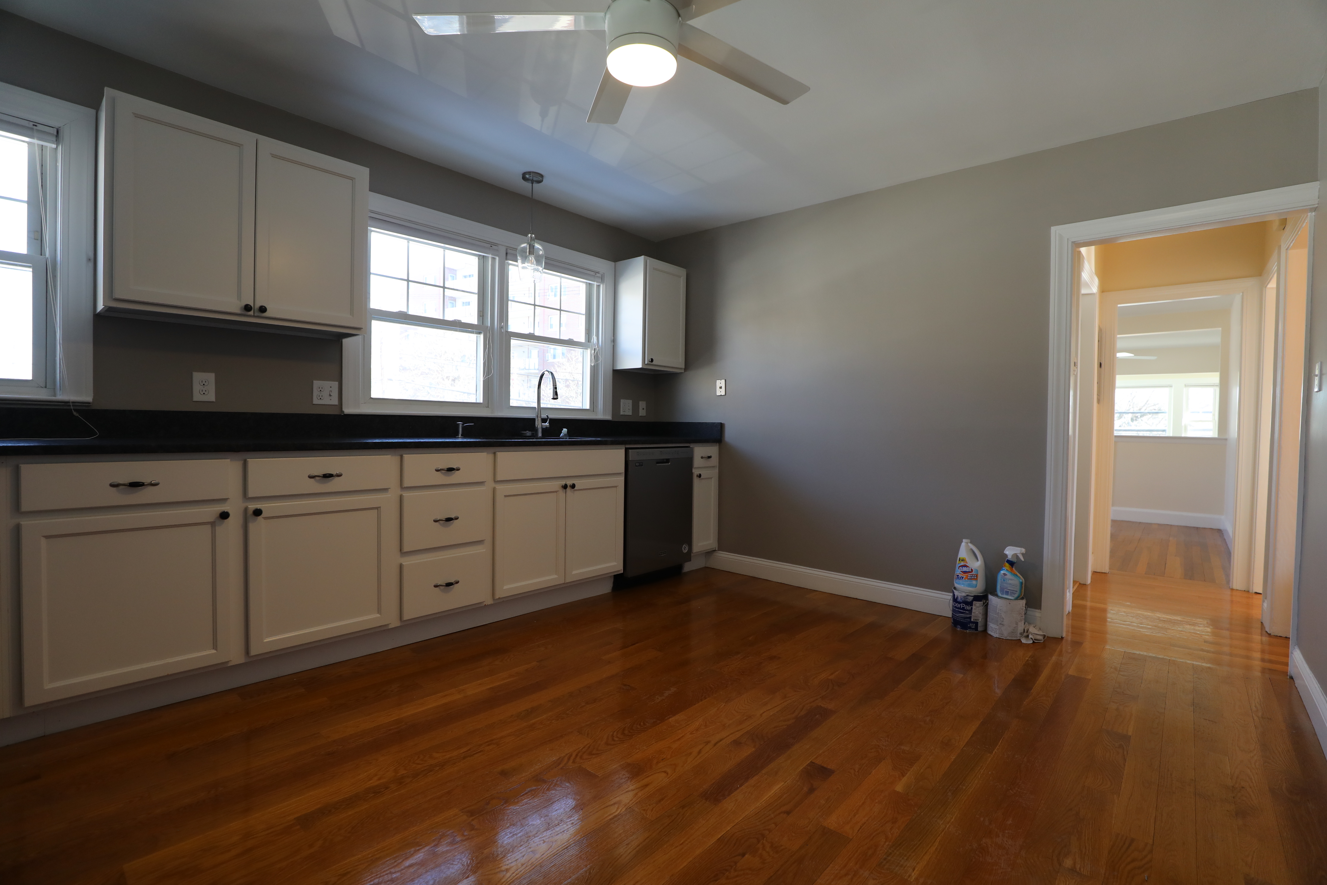 3 bed, 1 bath apartment for rent at 38 Waverley Ave Unit 2, Watertown — photo 10 of 12
