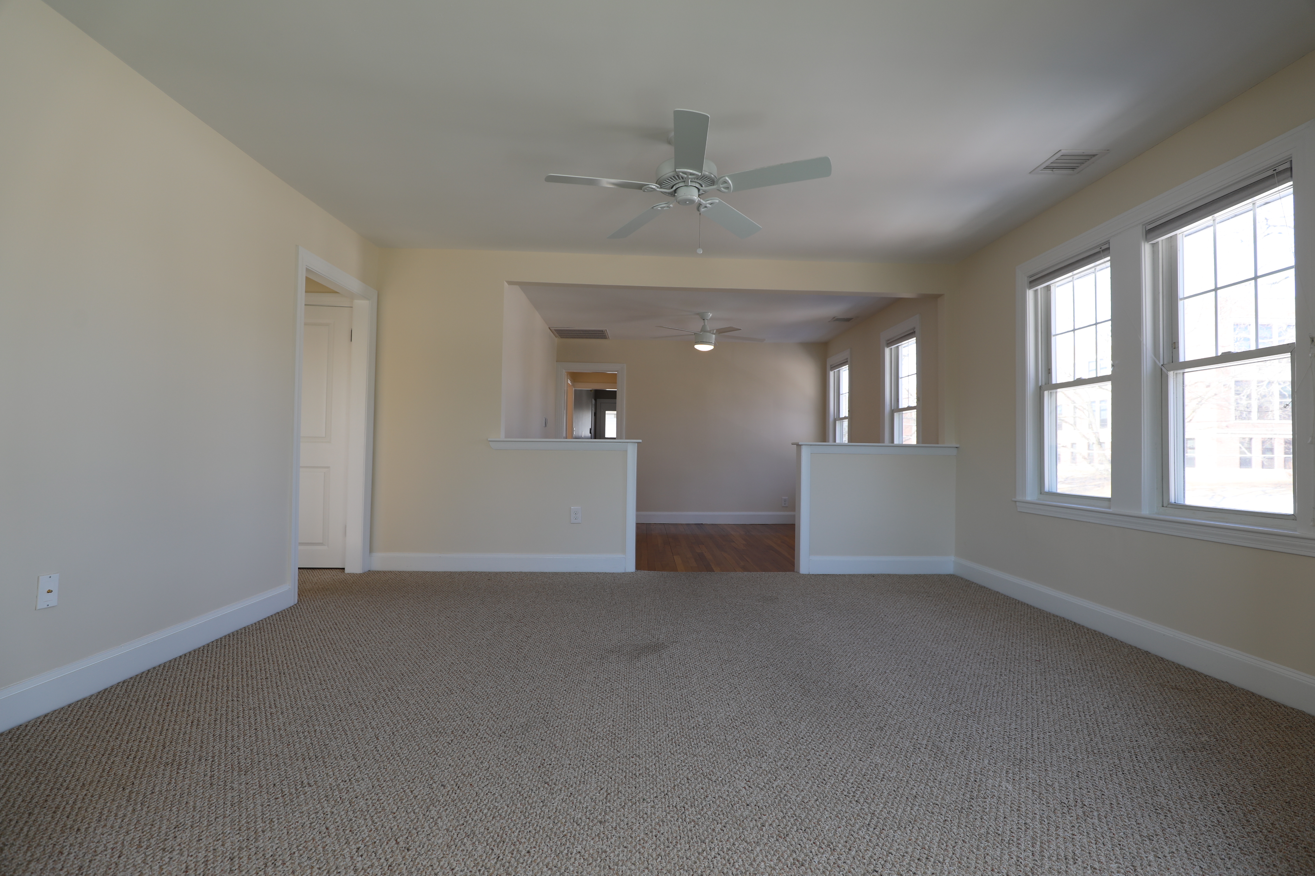 3 bed, 1 bath apartment for rent at 38 Waverley Ave Unit 2, Watertown — photo 6 of 12