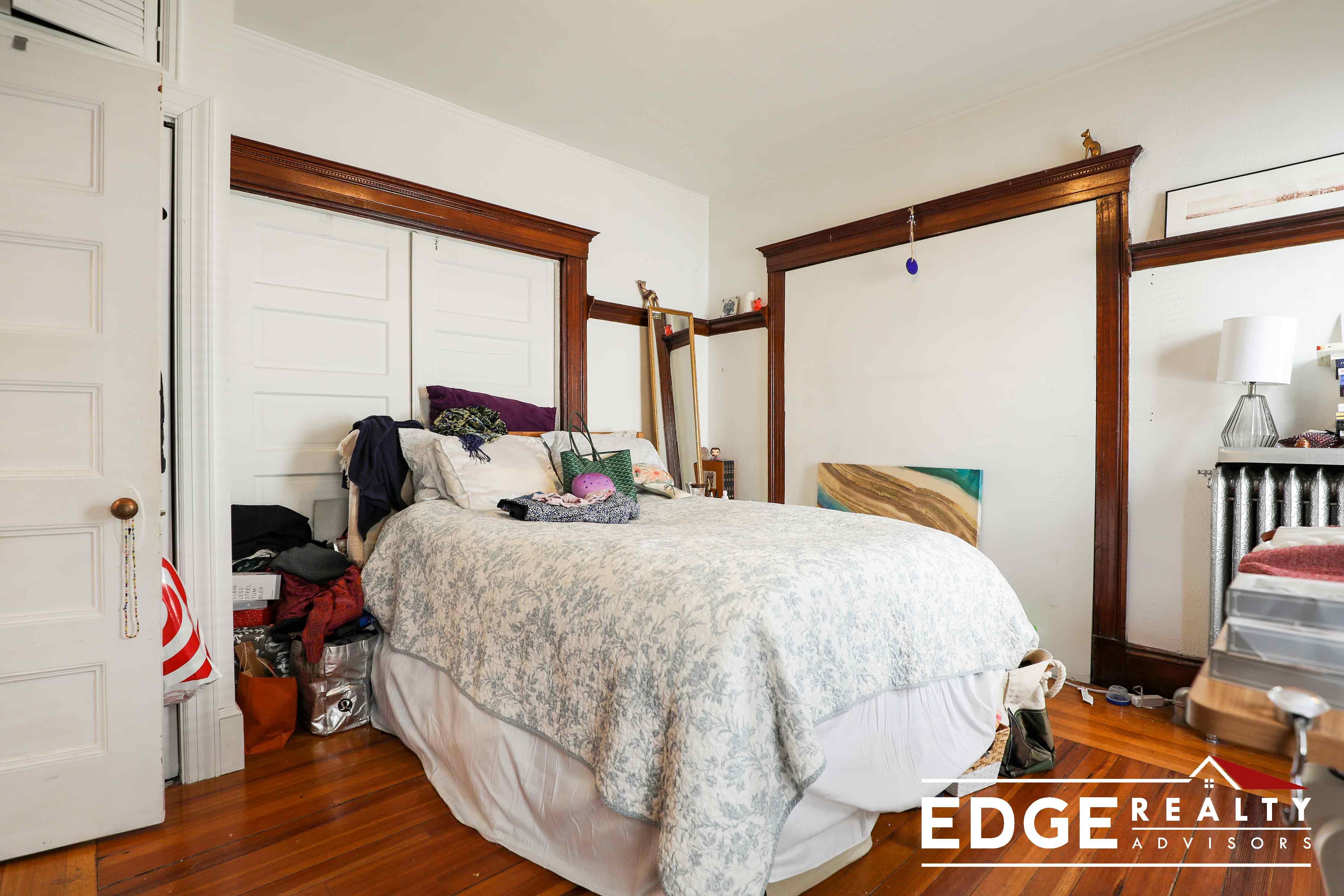 4 bed, 1 bath apartment for rent at 324 Faneuil St Unit 2, Brighton — photo 9 of 10