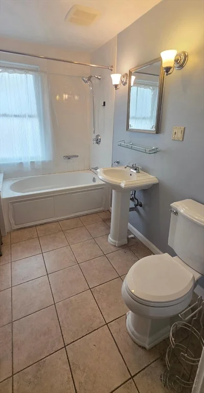 176 Safford, Wollaston