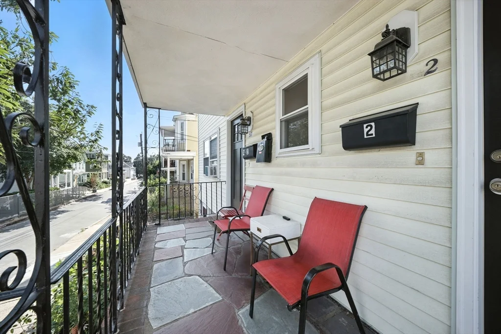 57 Newbury St, Teele Square