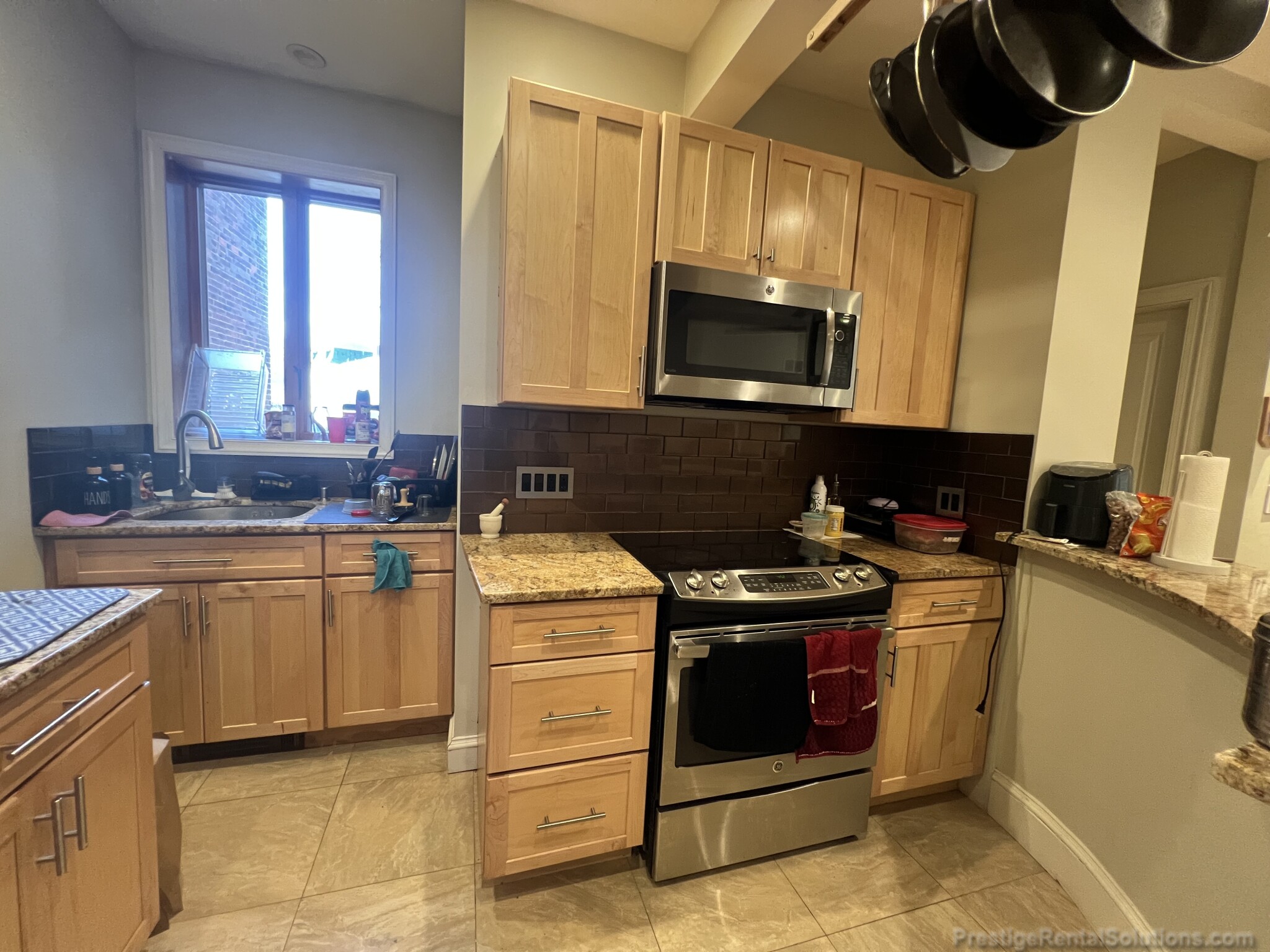 75 Easton St, Allston