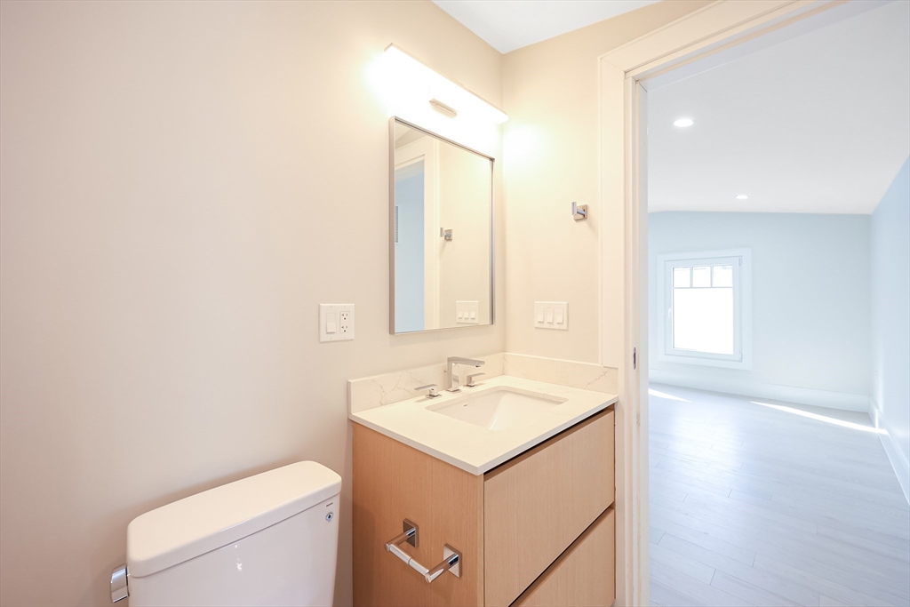 116 Columbia St, North Brookline