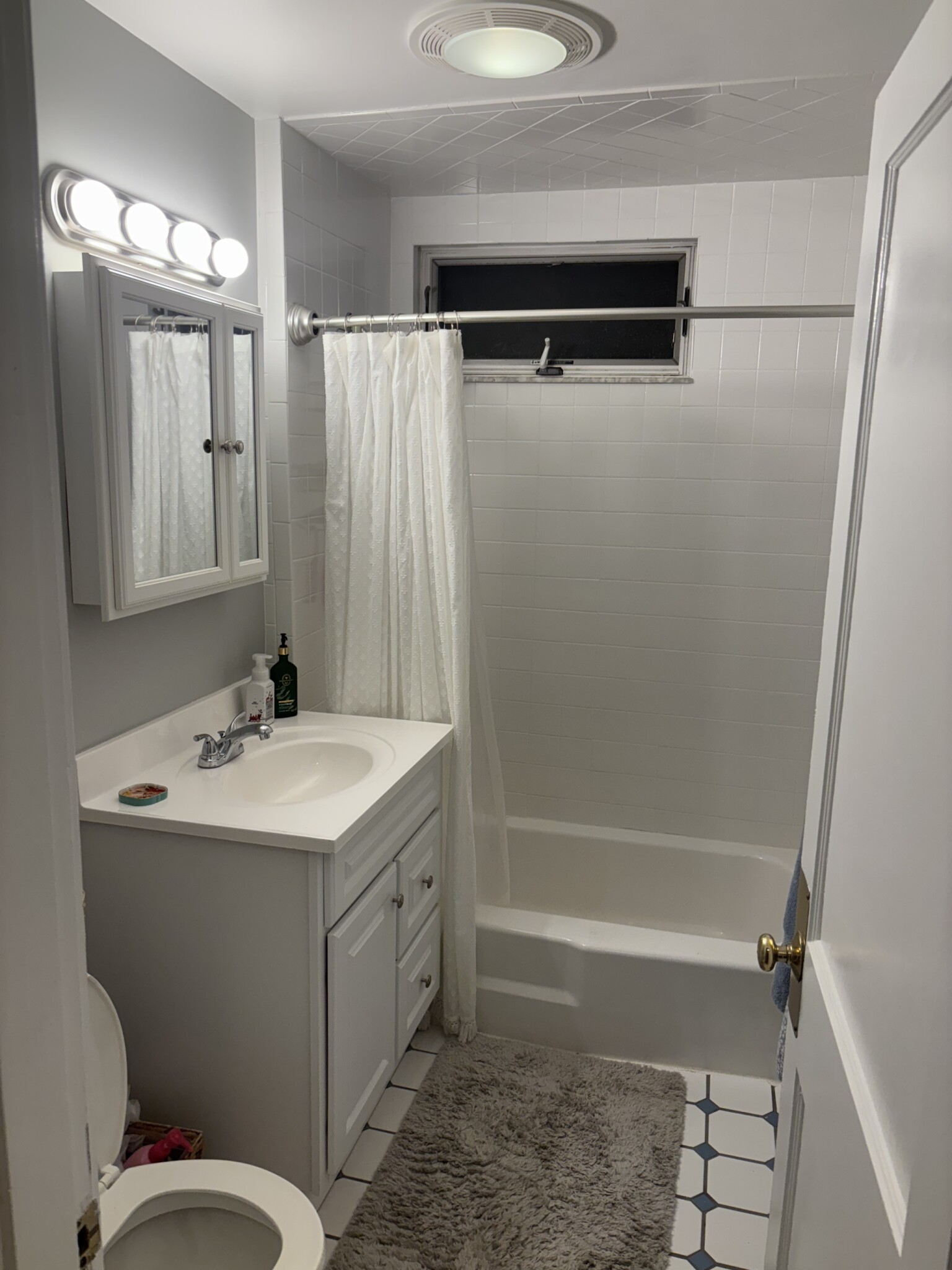 32 Atkins St, Brighton