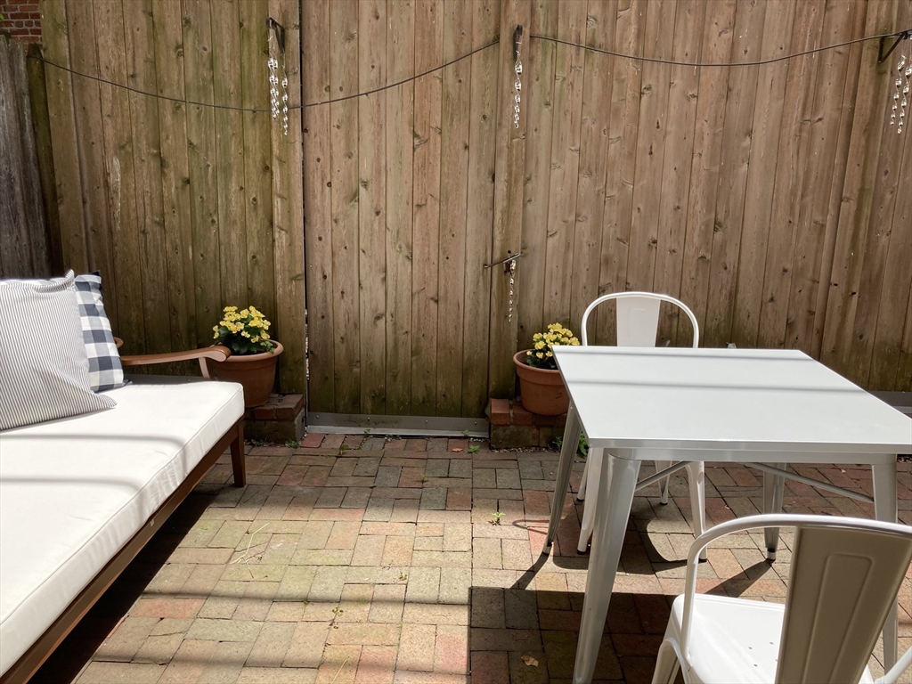 54 Temple, Beacon Hill