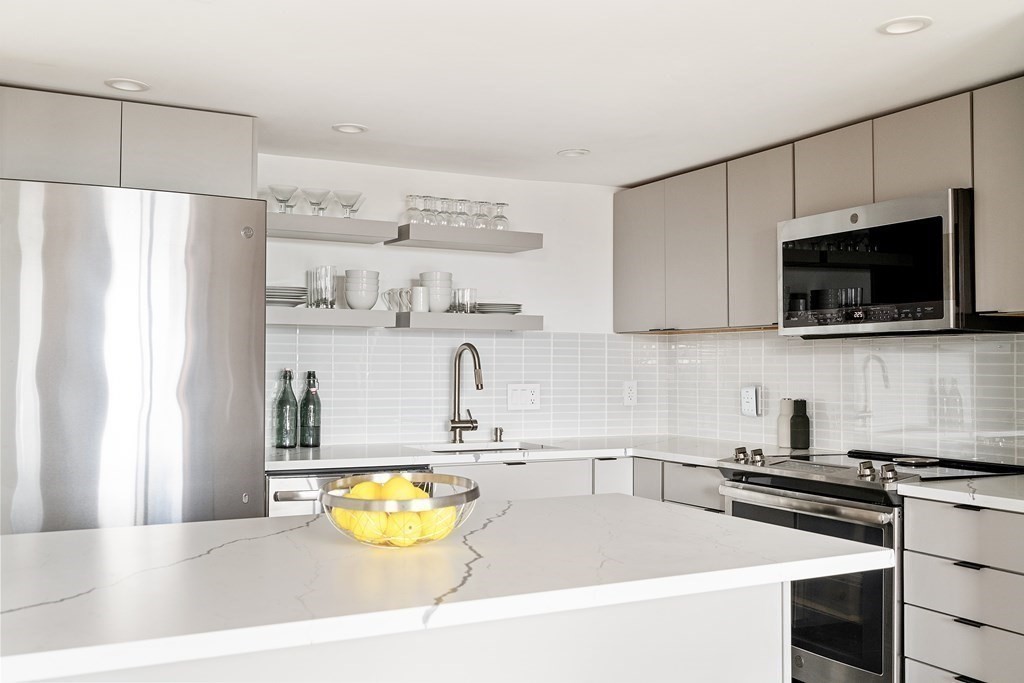 85 Brainerd Rd, Allston