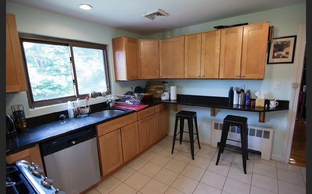 9 Reservoir Rd, Chestnut Hill