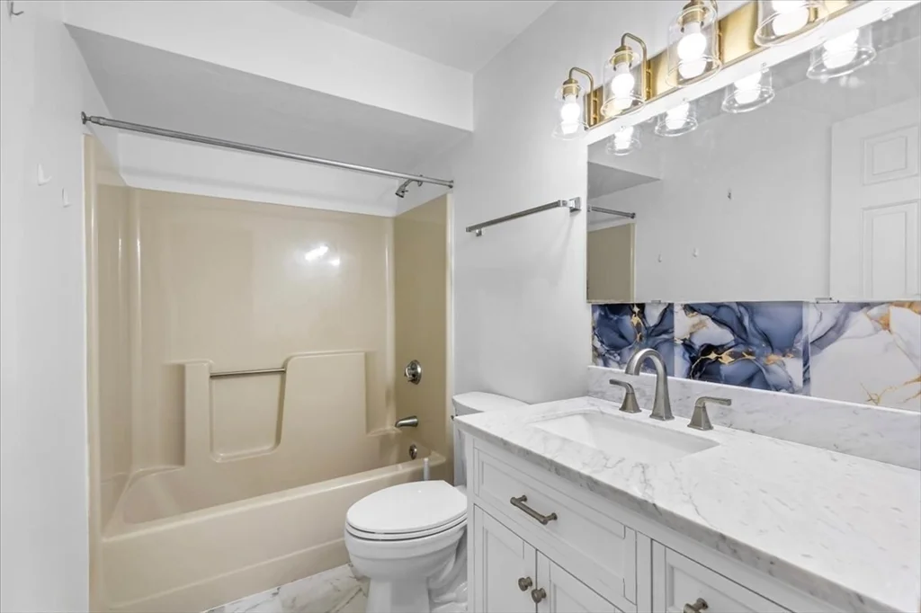 610 South Franklin St, Holbrook