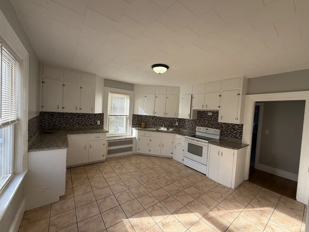 148 George St, Tufts University