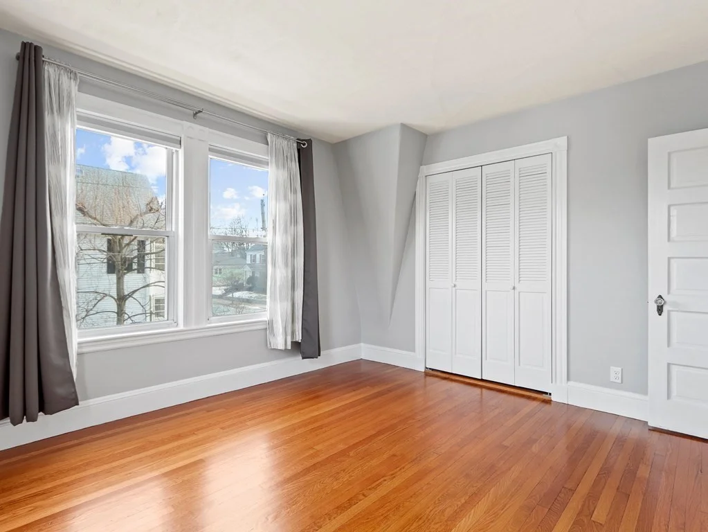 169 George St, Tufts University