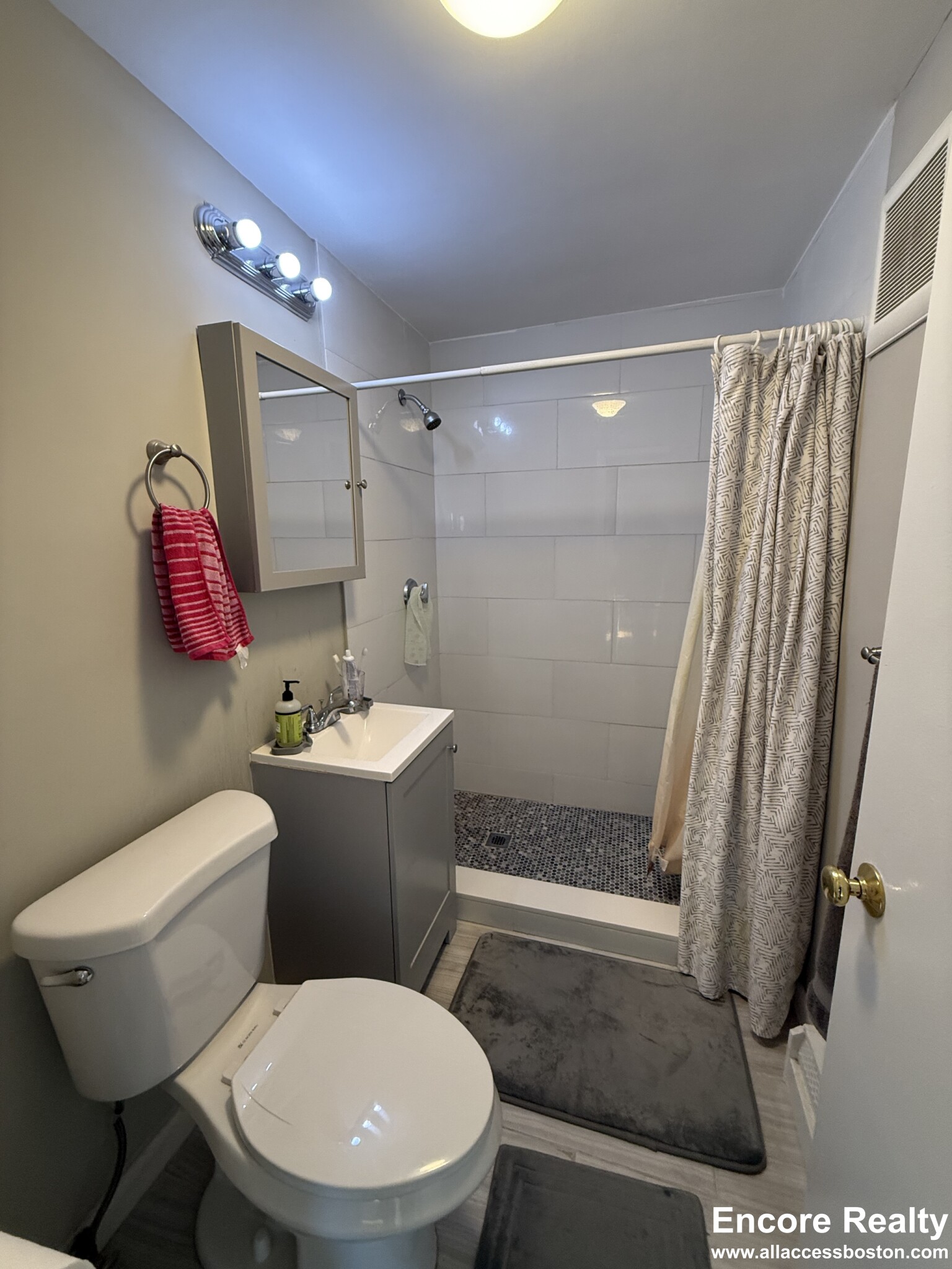 50 Evergreen St, Jamaica Plain