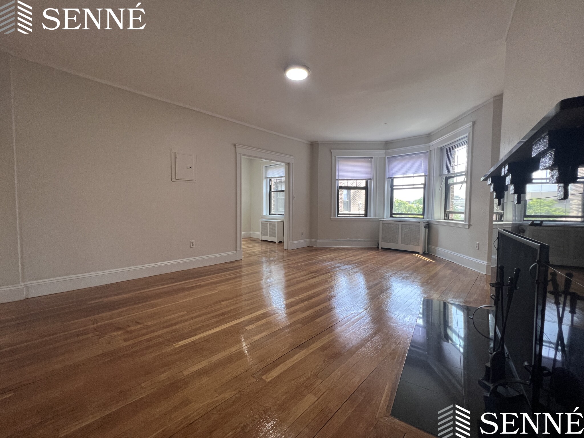 1558 Massachusetts Ave, Neighborhood Nine