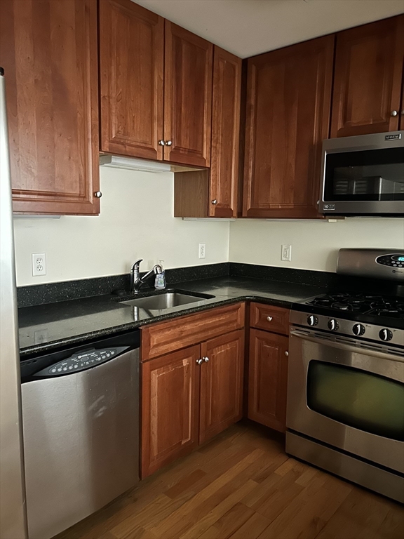 318 Rindge Ave, North Cambridge