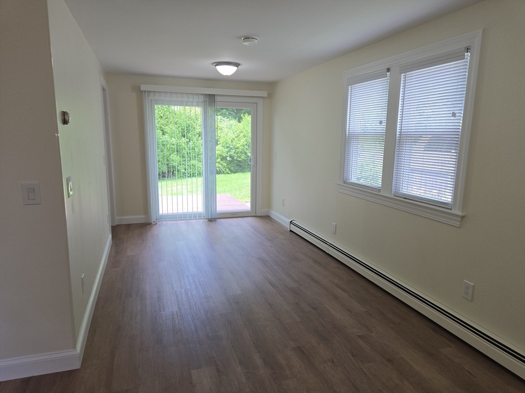 38 Main St, Pepperell