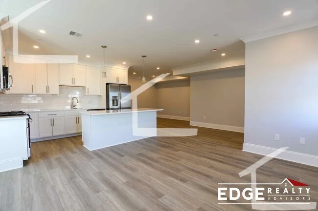 28 North Beacon St, Allston