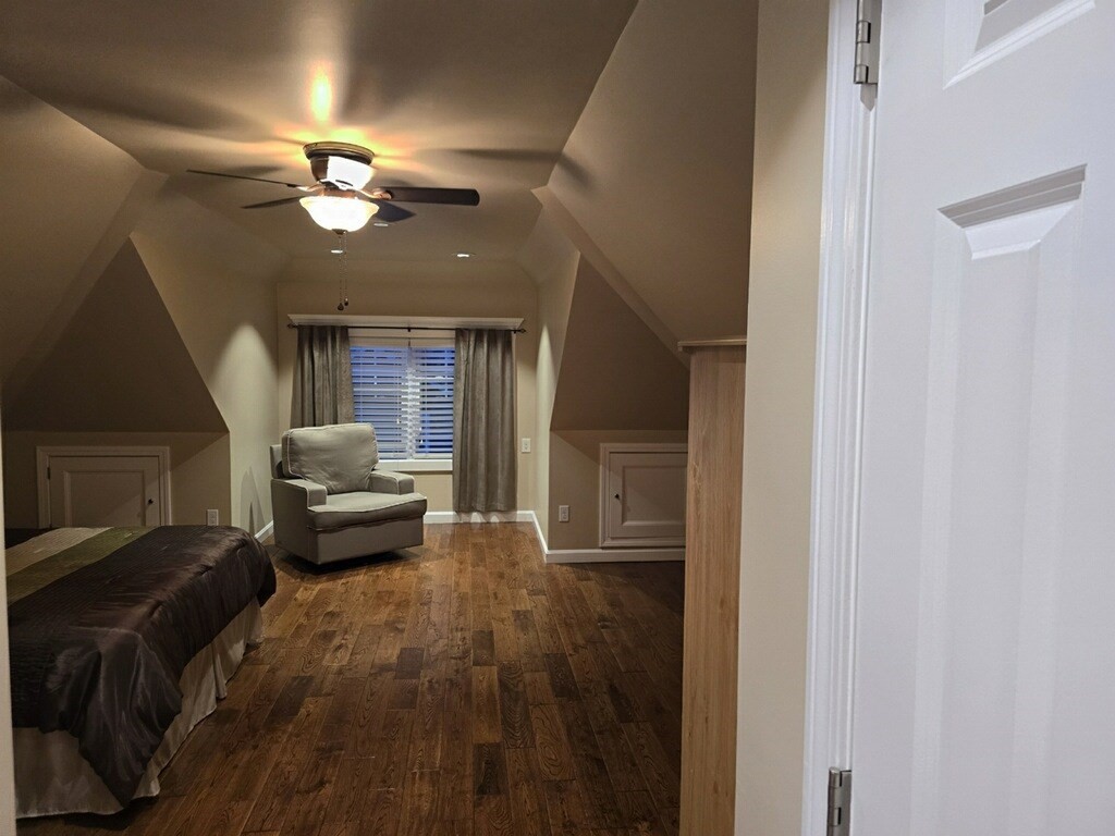 66-68 Valentine St, South End