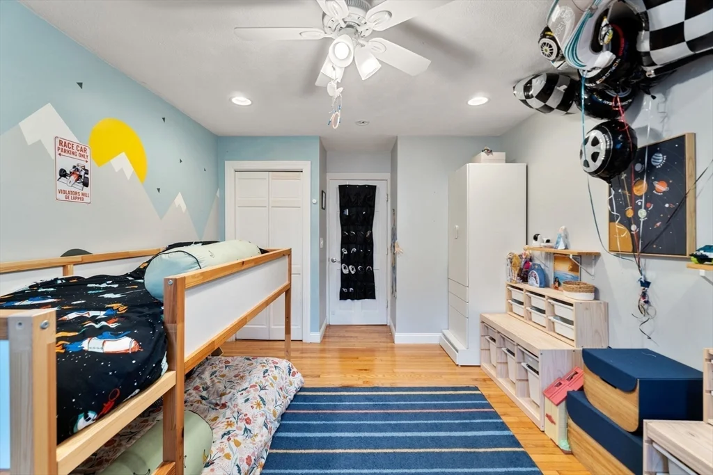 890 Winthrop Ave, Beachmont