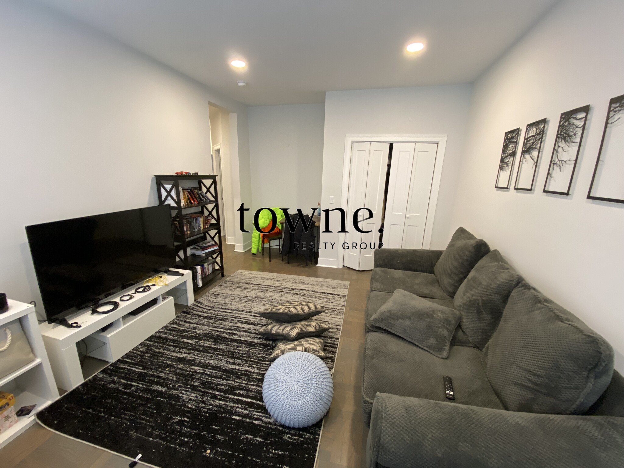 36 Queensberry St, Fenway