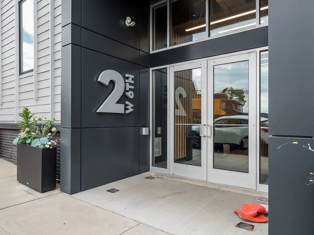 2 West 6th St, South Boston