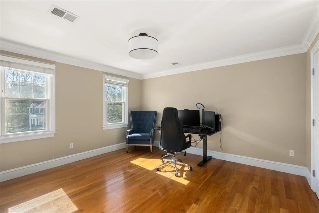 11 Bobolink Rd, Newton Lower Falls