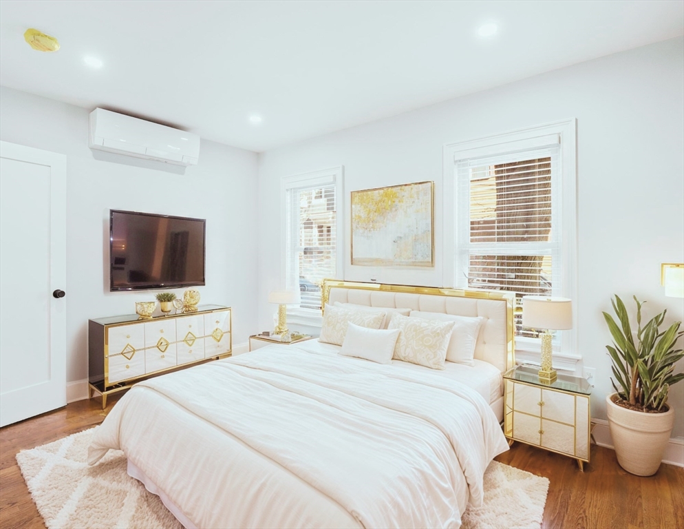 47 Mercer St, South Boston