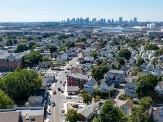 176 Ferry St, Everett