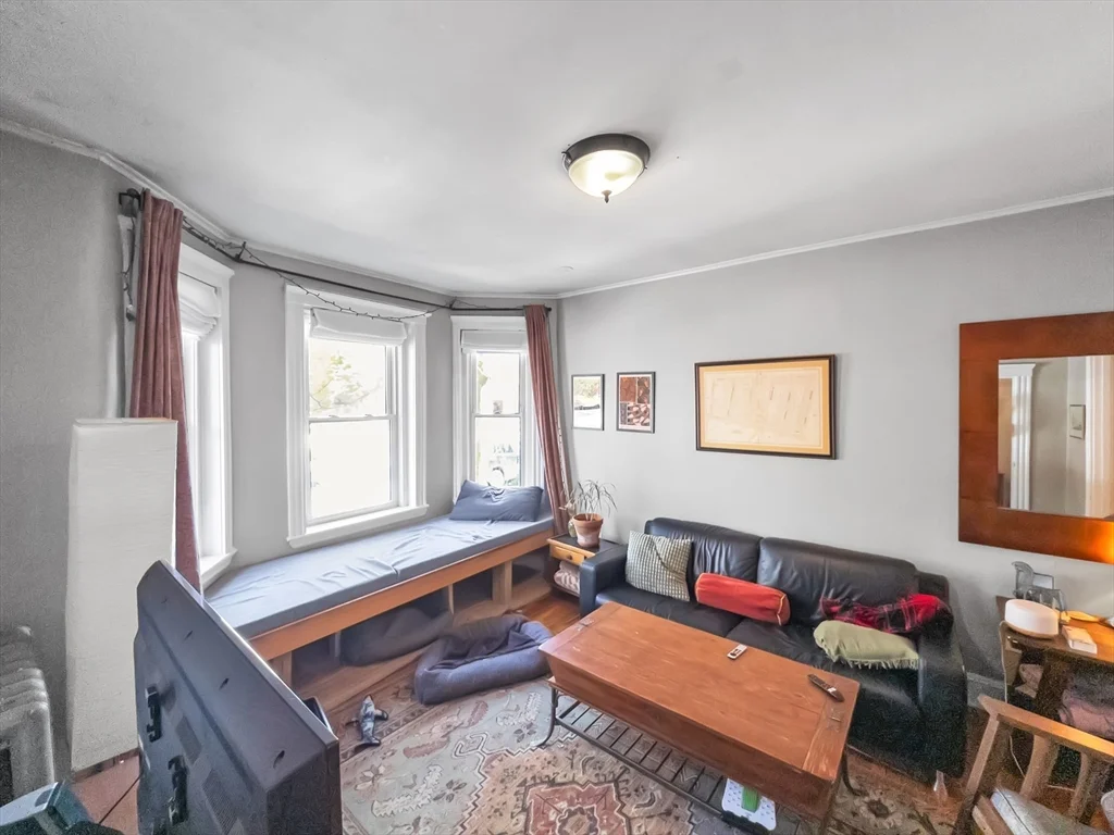 593 Centre St, Jamaica Plain