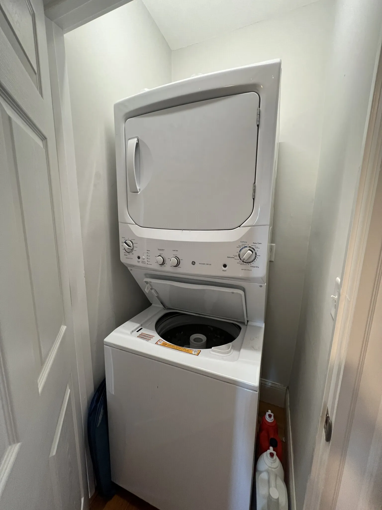 305 Highland Ave, Powder House Square