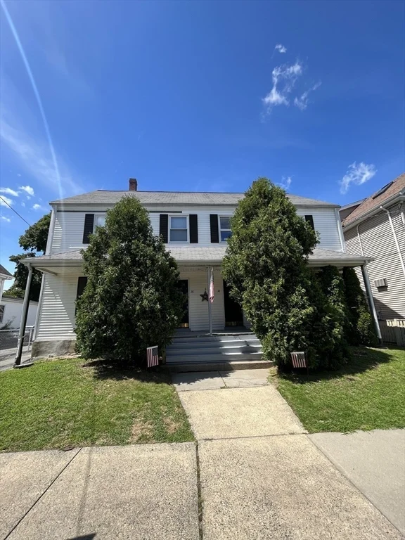 36 Everett St, Medford