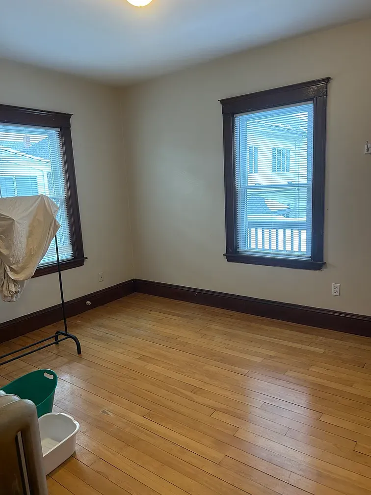 61 Frederick Ave, South Medford