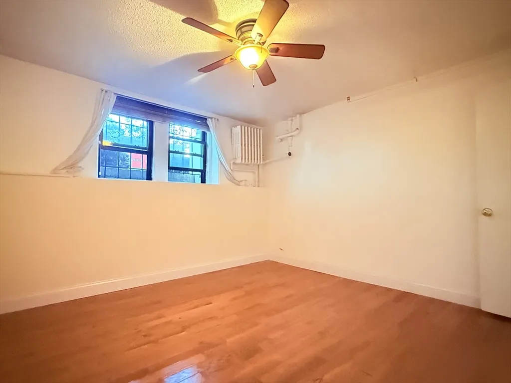 1408 Commonwealth Ave, Brighton