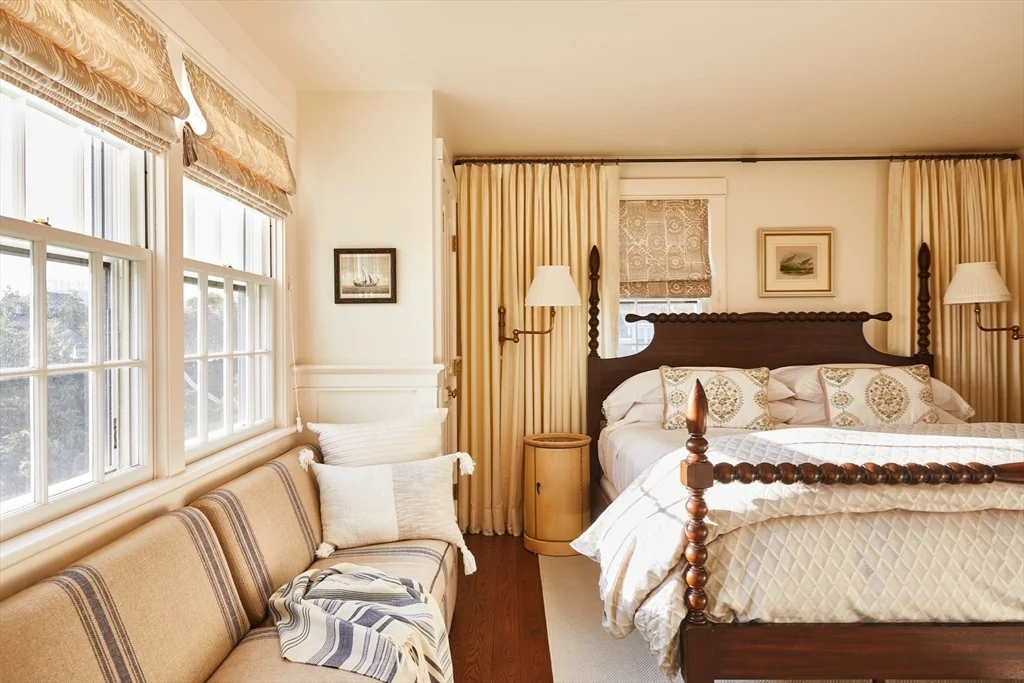 66 Hulbert Ave, Nantucket