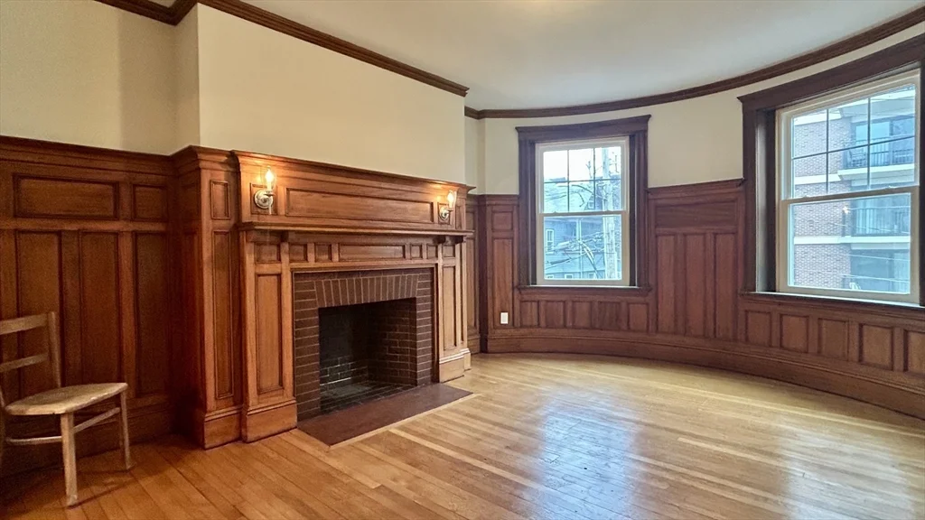 10 Dwight, Coolidge Corner