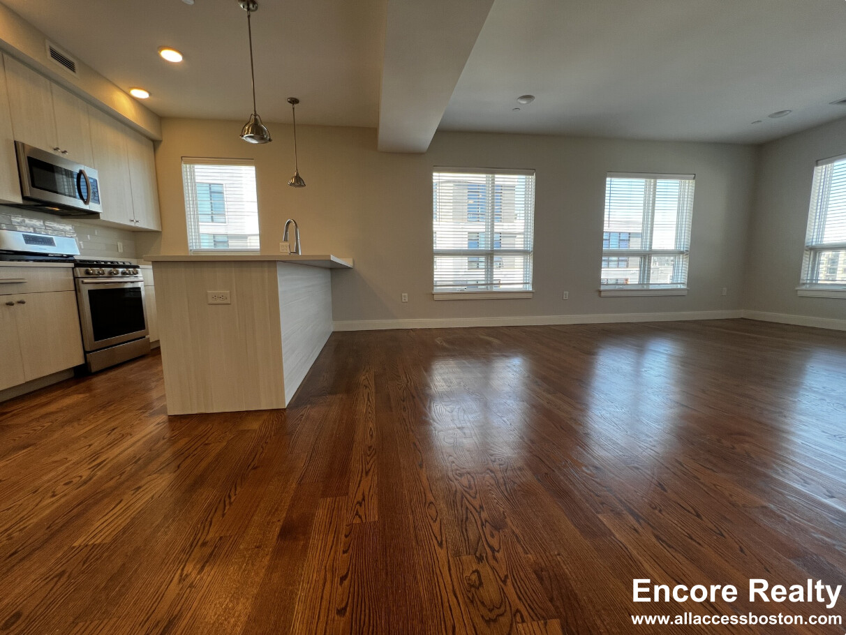 1 Everett St, Allston