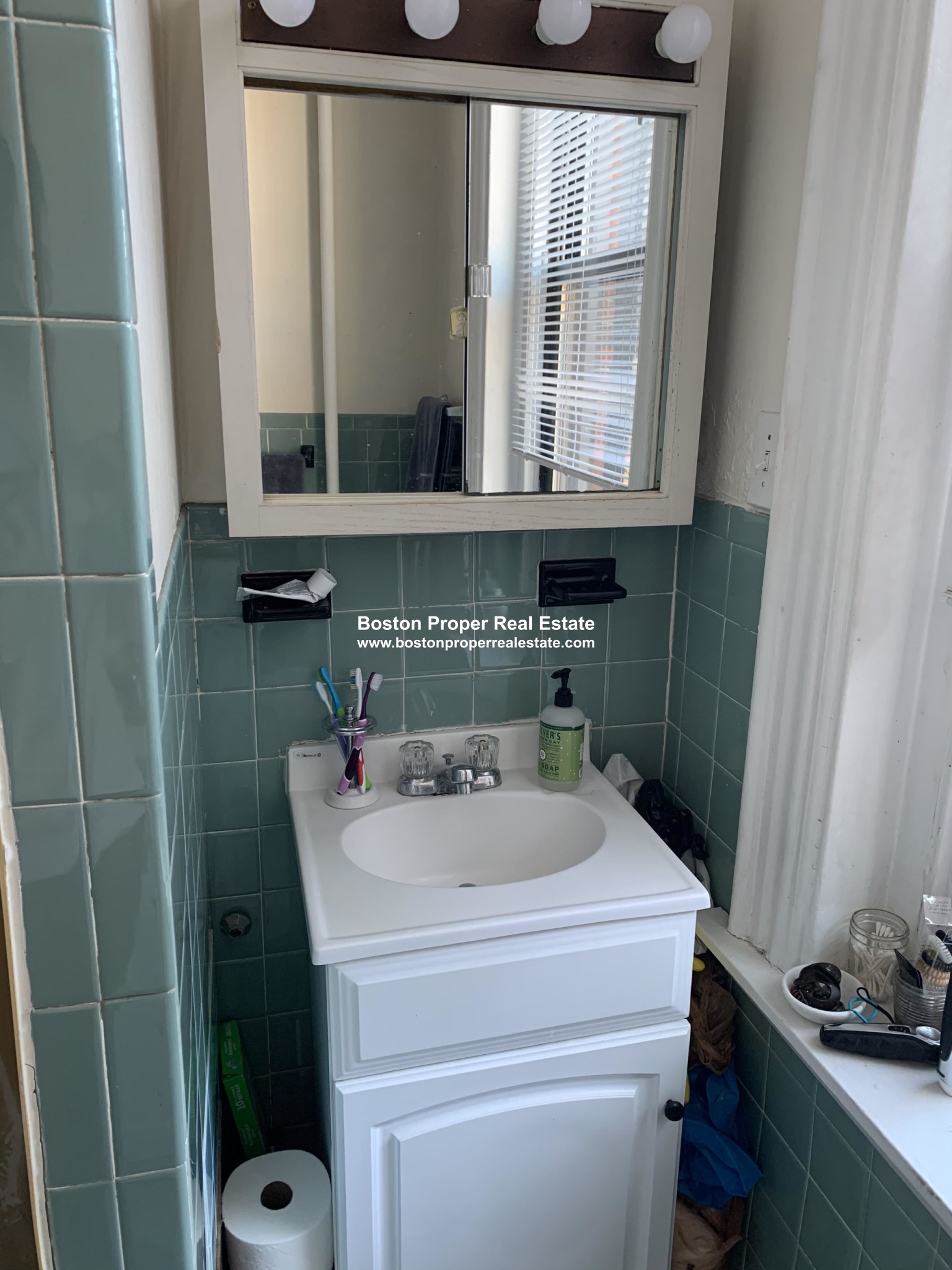 16 Hereford St, Back Bay