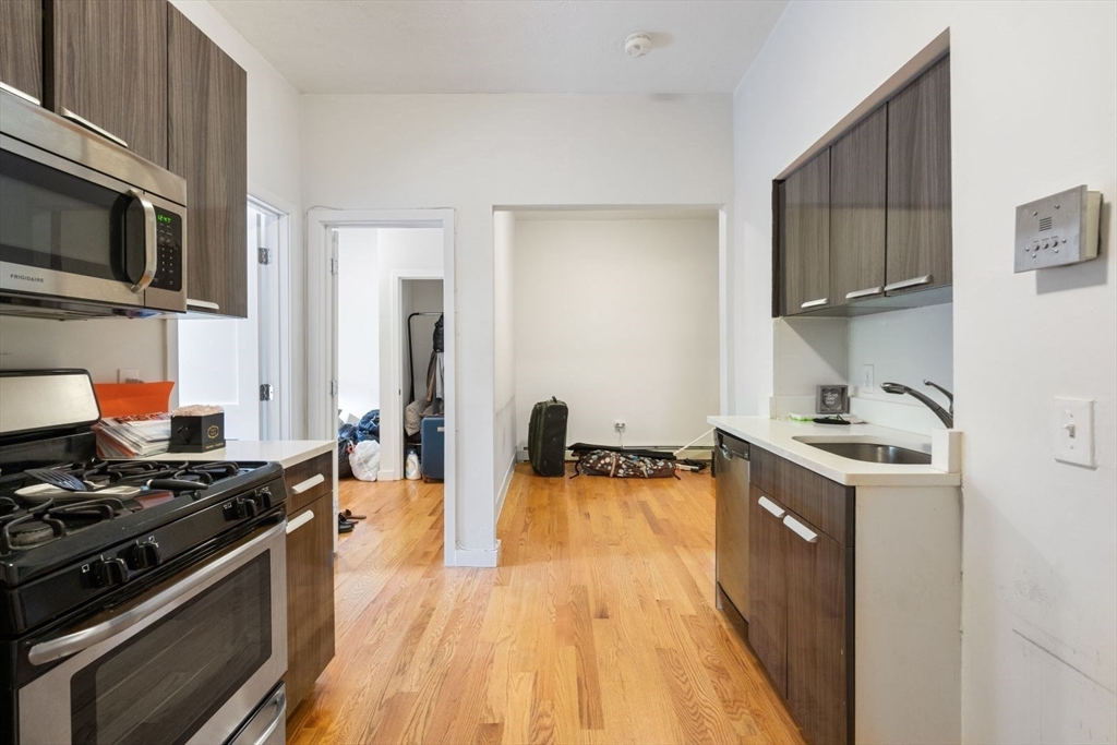 155 Salem St, North End